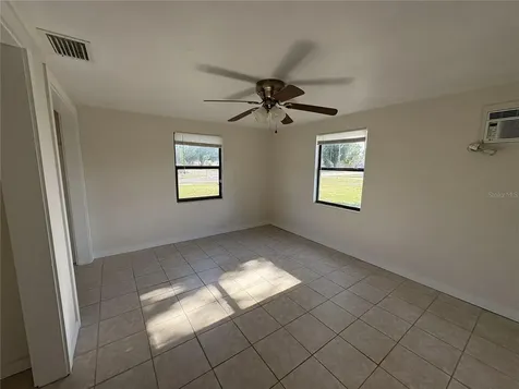 107 W Golf Links Avenue Eustis FL 32726