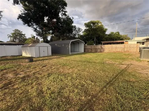 107 W Golf Links Avenue Eustis FL 32726