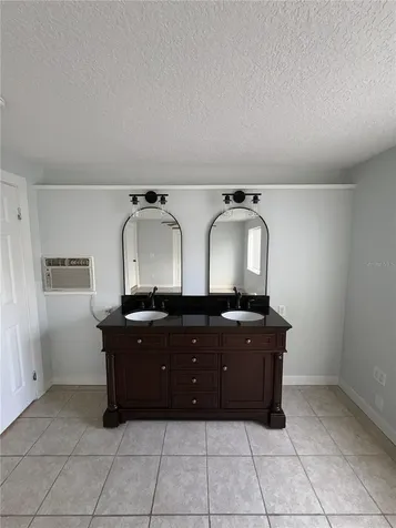 107 W Golf Links Avenue Eustis FL 32726