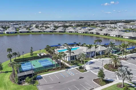17727 Savory Mist Circle Bradenton FL 34211