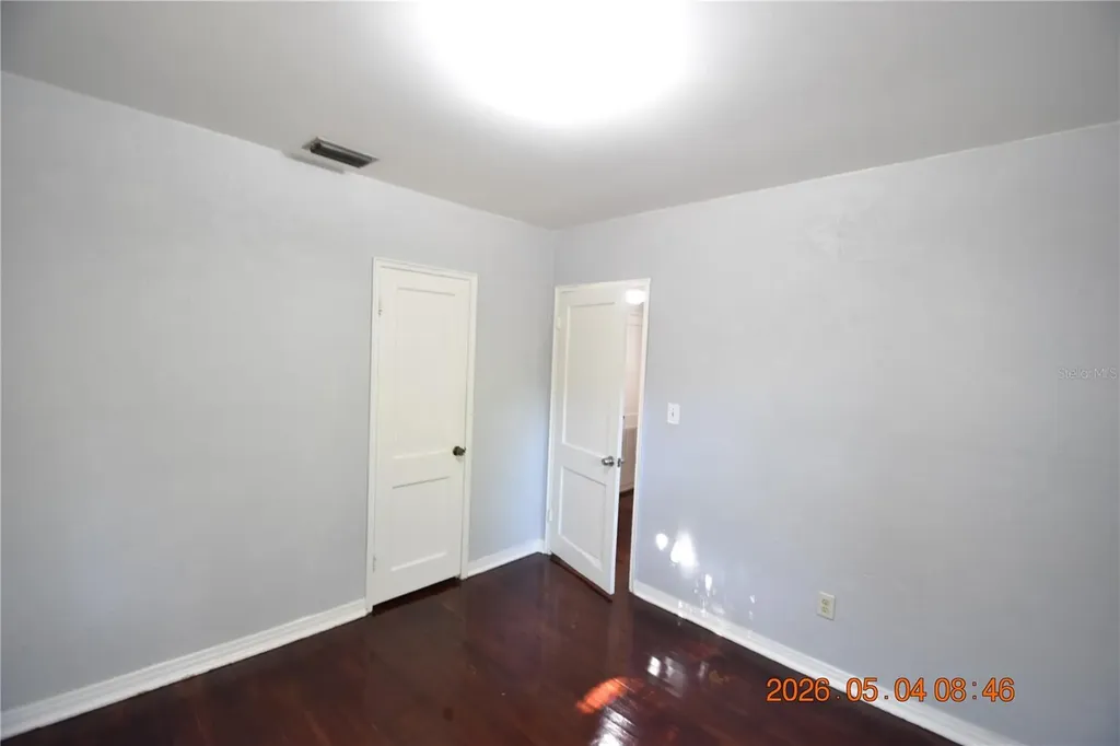 2801 Sanders Drive Tampa FL 33611