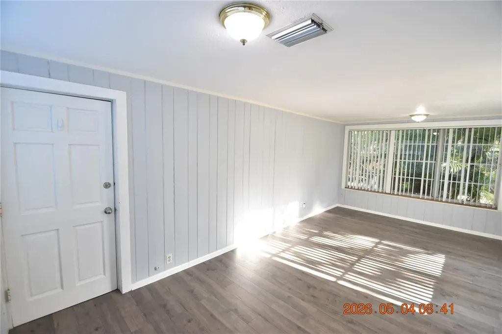 2801 Sanders Drive Tampa FL 33611