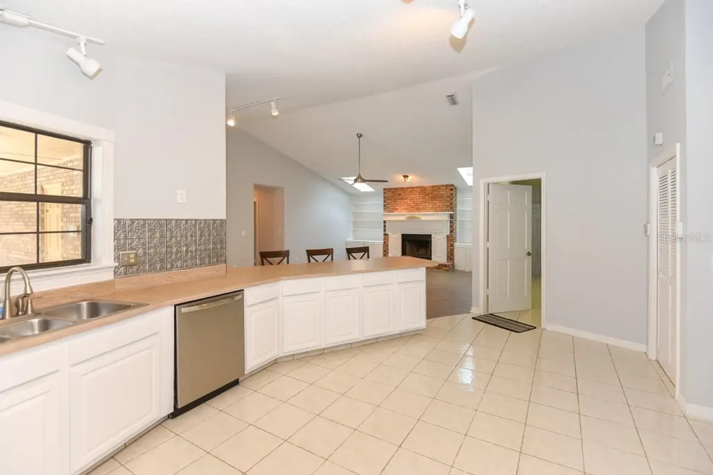 24 Lake Vista Way Ormond Beach FL 32174