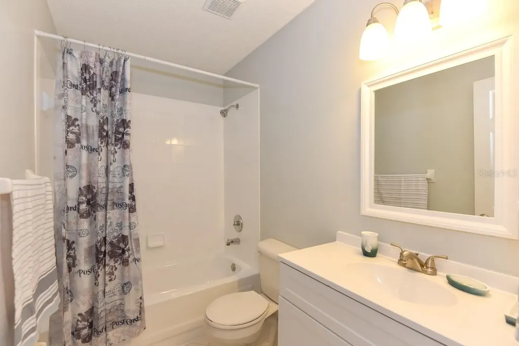 24 Lake Vista Way Ormond Beach FL 32174