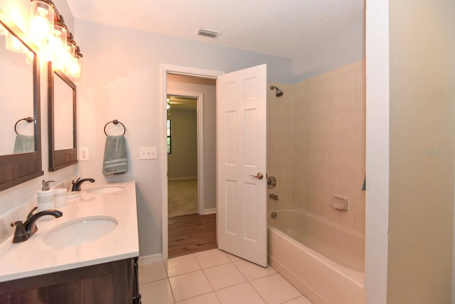 24 Lake Vista Way Ormond Beach FL 32174