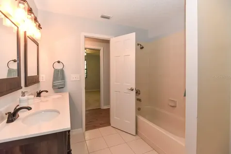 24 Lake Vista Way Ormond Beach FL 32174