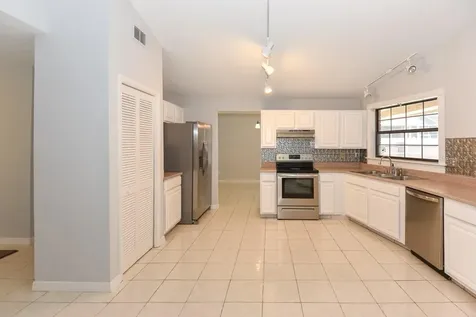 24 Lake Vista Way Ormond Beach FL 32174