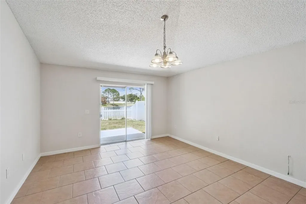 560 Brown Bear Way St Cloud FL 34772