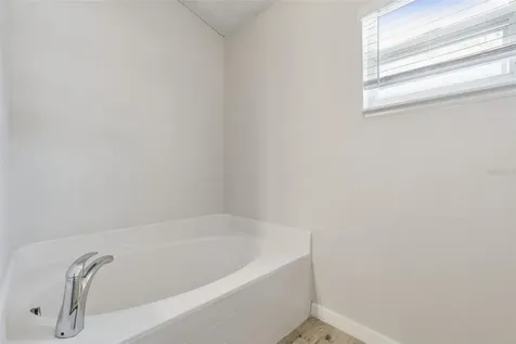 560 Brown Bear Way St Cloud FL 34772