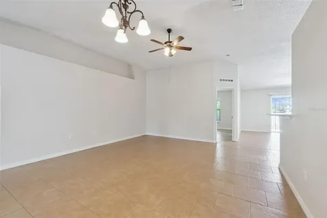 560 Brown Bear Way St Cloud FL 34772