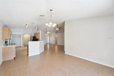 560 Brown Bear Way St Cloud FL 34772