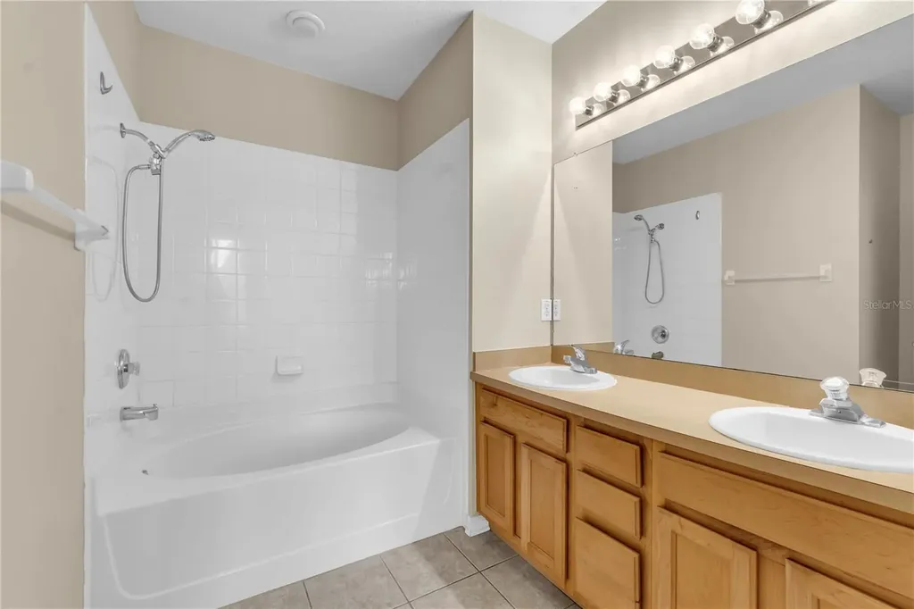 3115 Bayshore Oaks Drive Tampa FL 33611