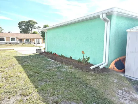 6752 Dennison Avenue North Port FL 34287