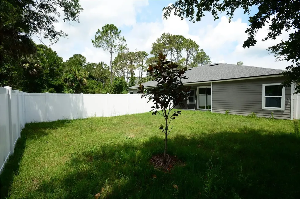 28 Slumberland Path Palm Coast FL 32164