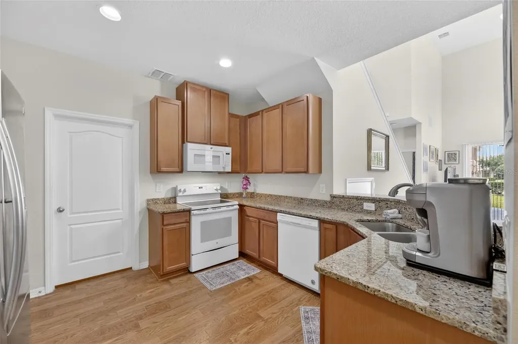 2130 Broadway View Avenue Brandon FL 33510