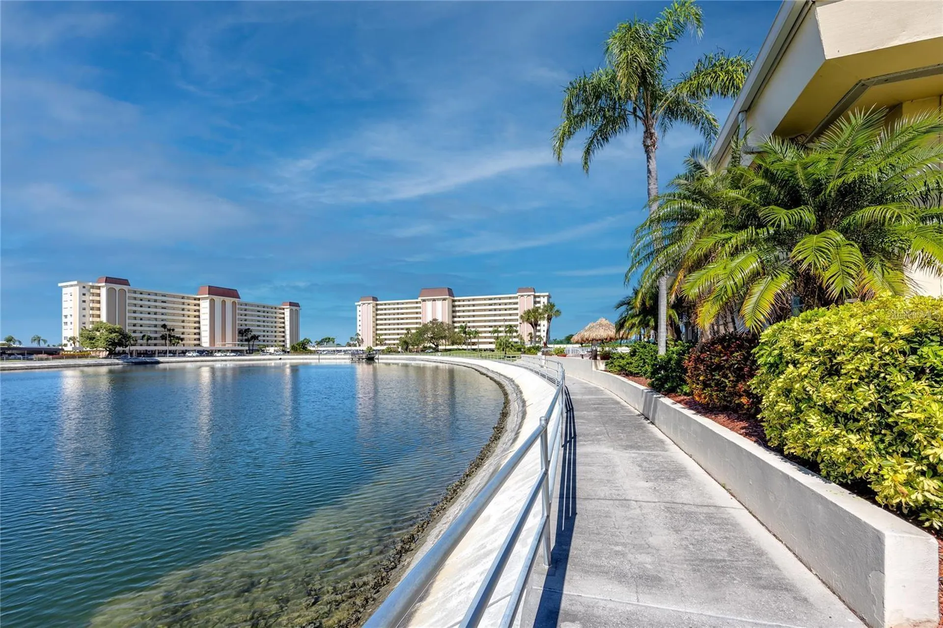 4550 Cove Circle St Petersburg FL 33708