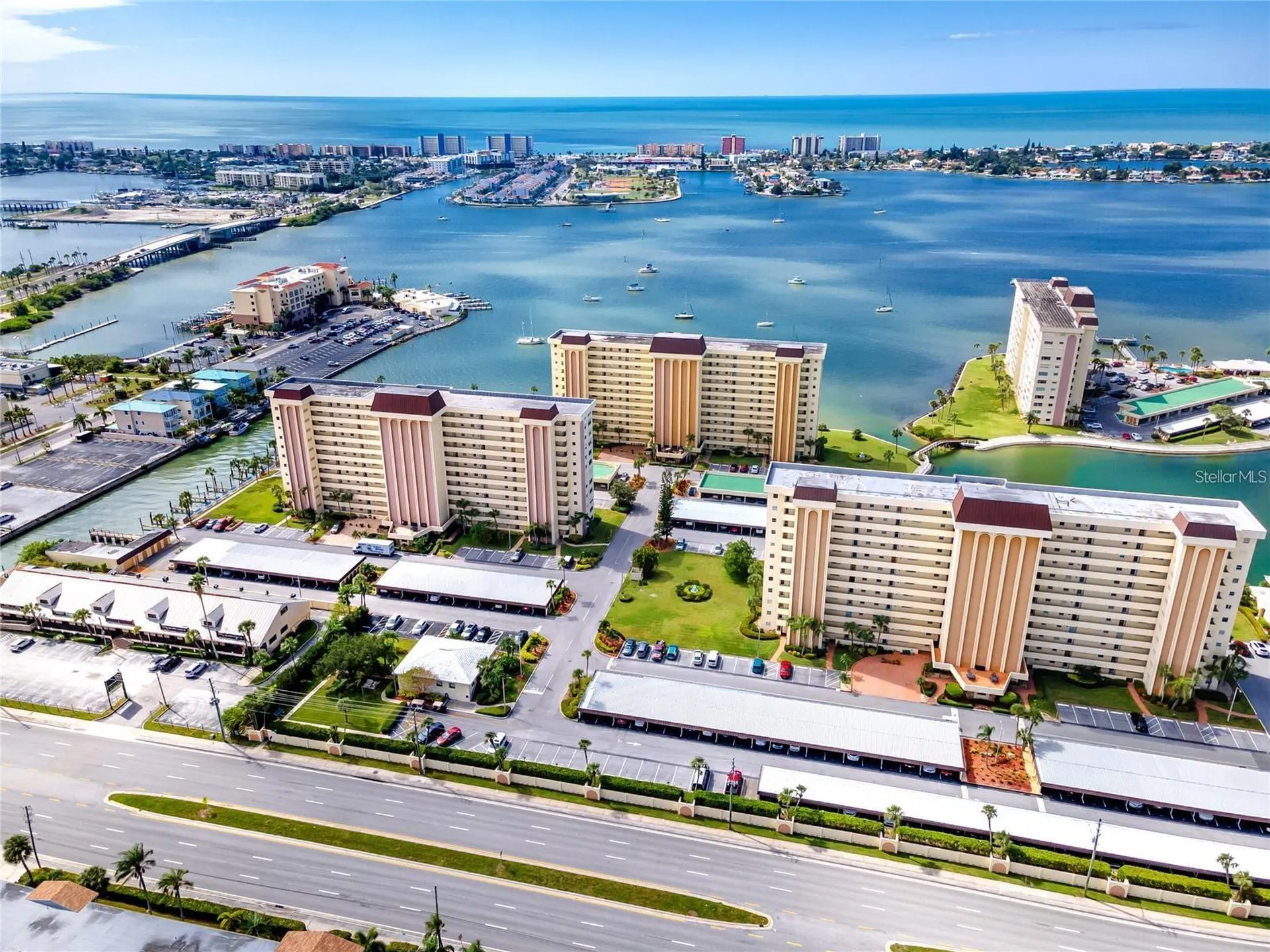 4550 Cove Circle St Petersburg FL 33708
