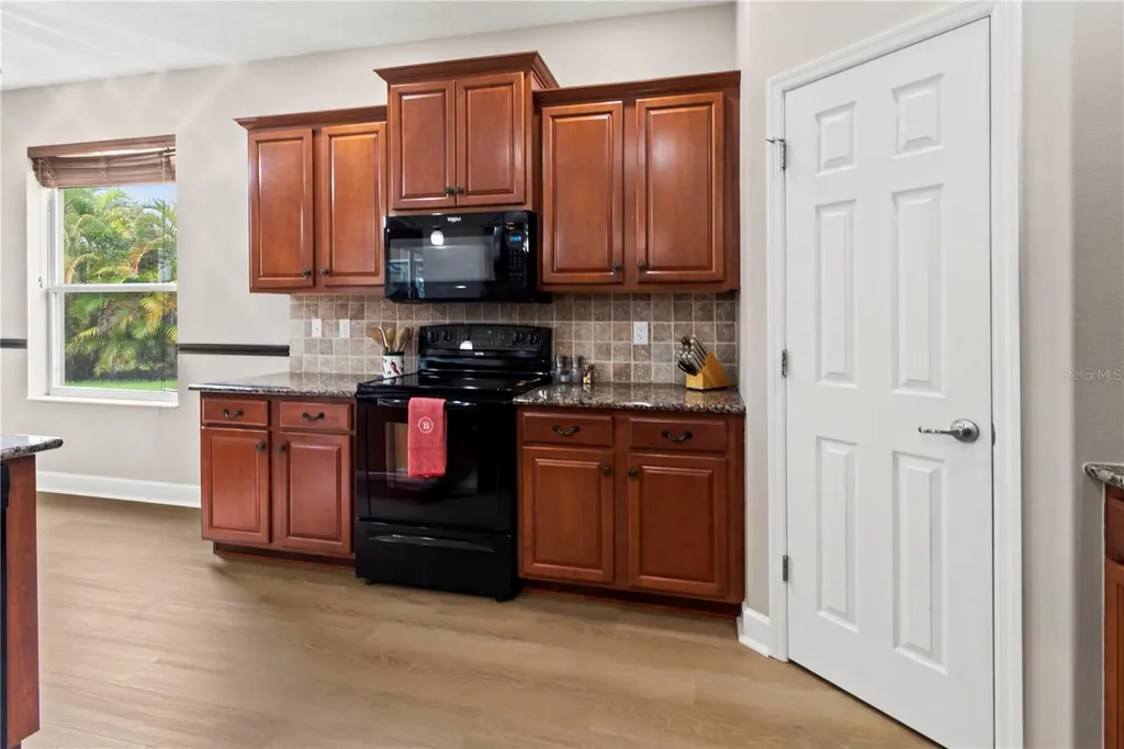 1269 Western Pine Circle Sarasota FL 34240