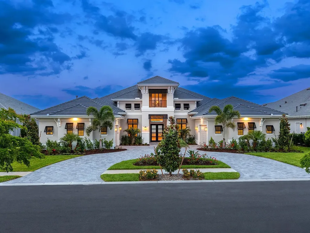572 Blue Shell Loop Sarasota FL 34240