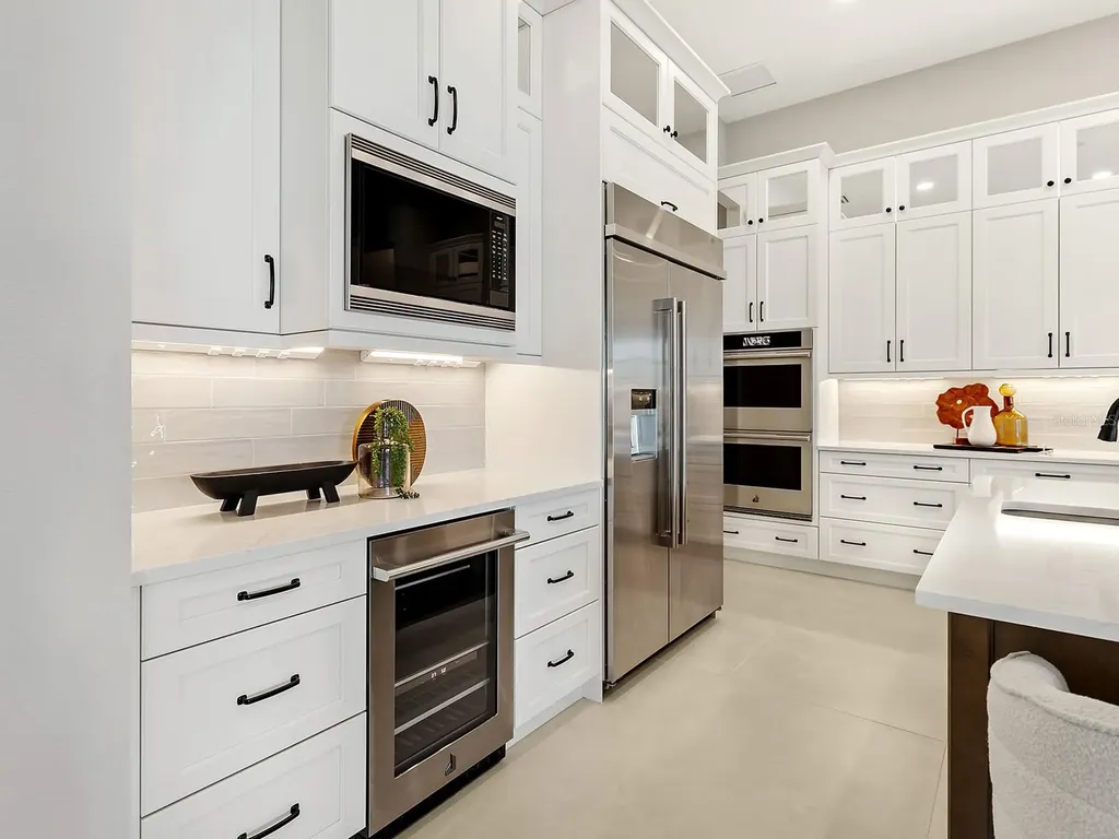 572 Blue Shell Loop Sarasota FL 34240