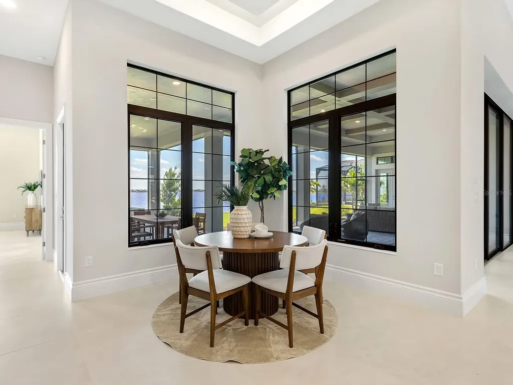 572 Blue Shell Loop Sarasota FL 34240