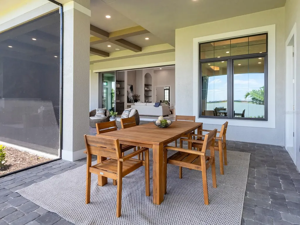 572 Blue Shell Loop Sarasota FL 34240