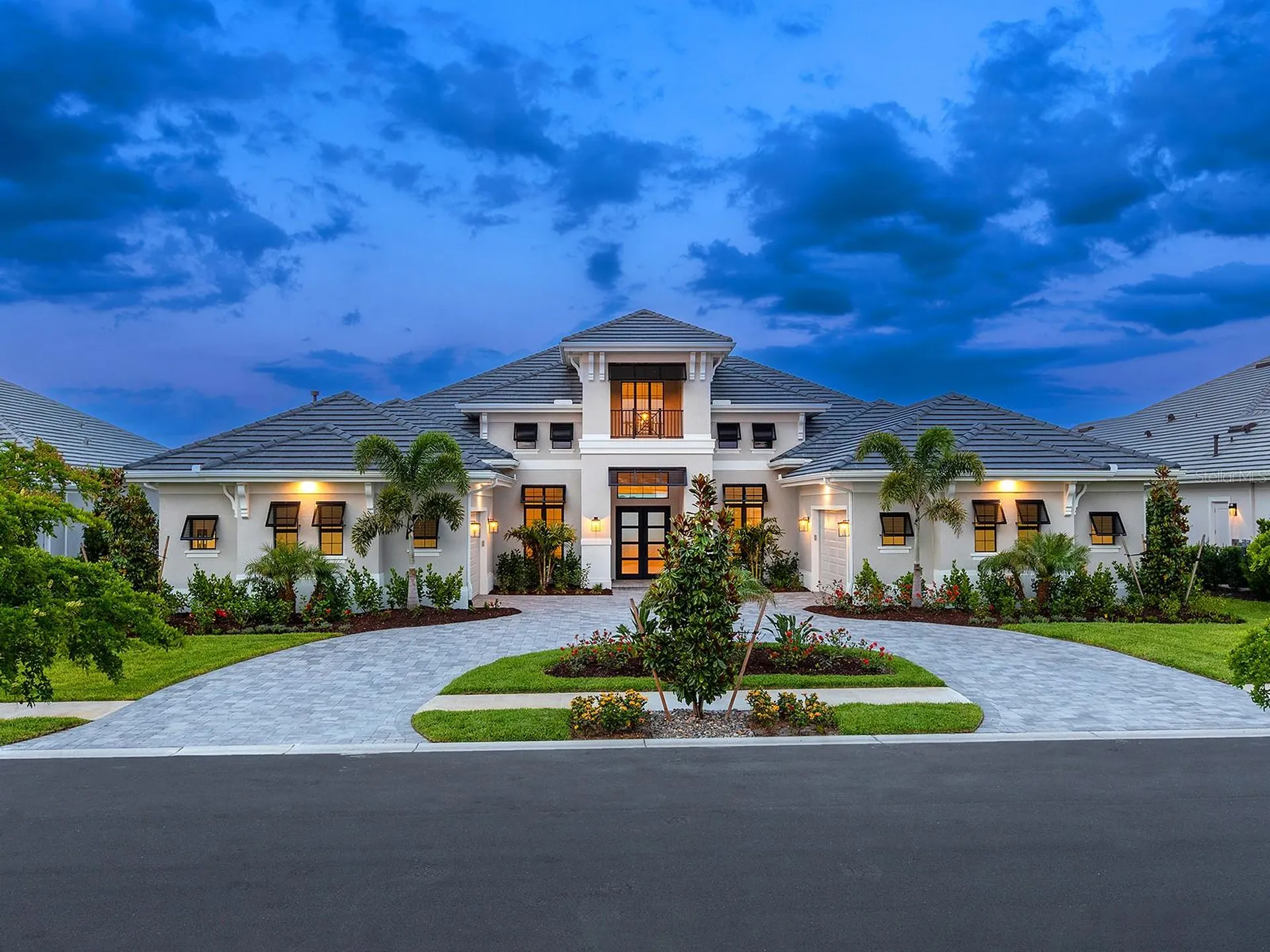 572 Blue Shell Loop Sarasota FL 34240