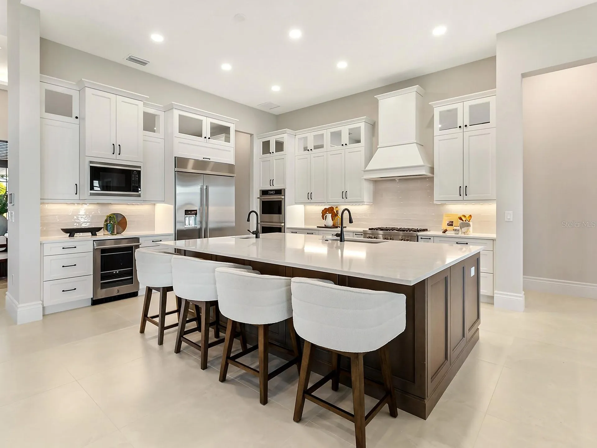 572 Blue Shell Loop Sarasota FL 34240