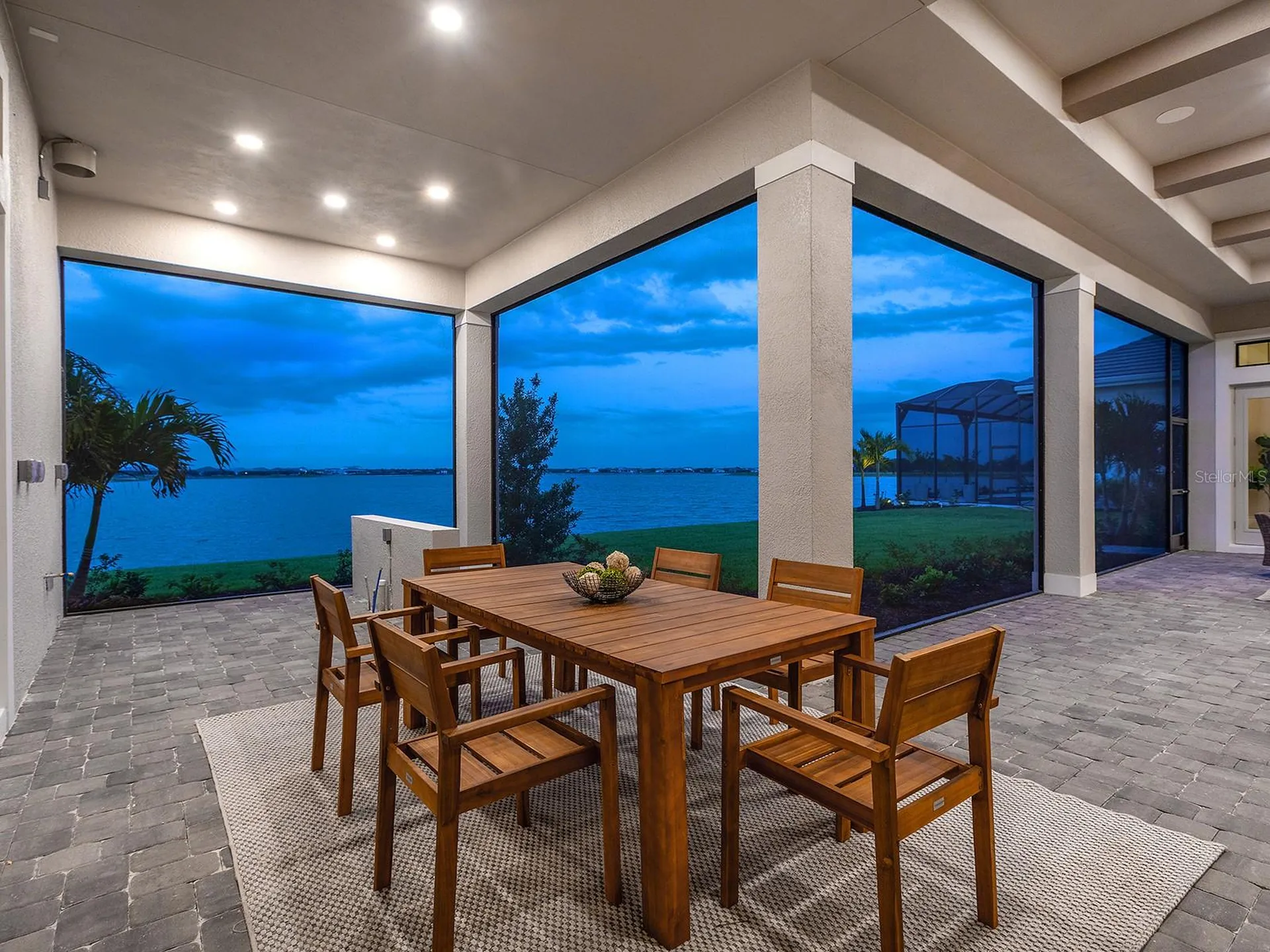 572 Blue Shell Loop Sarasota FL 34240