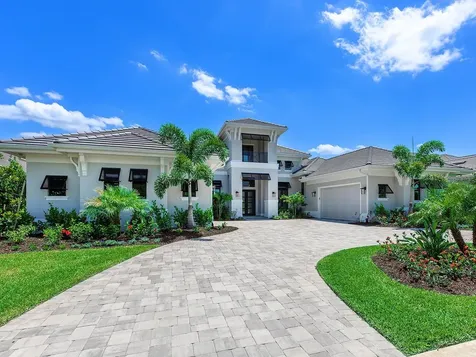 572 Blue Shell Loop Sarasota FL 34240
