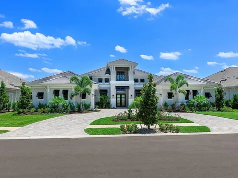 572 Blue Shell Loop Sarasota FL 34240