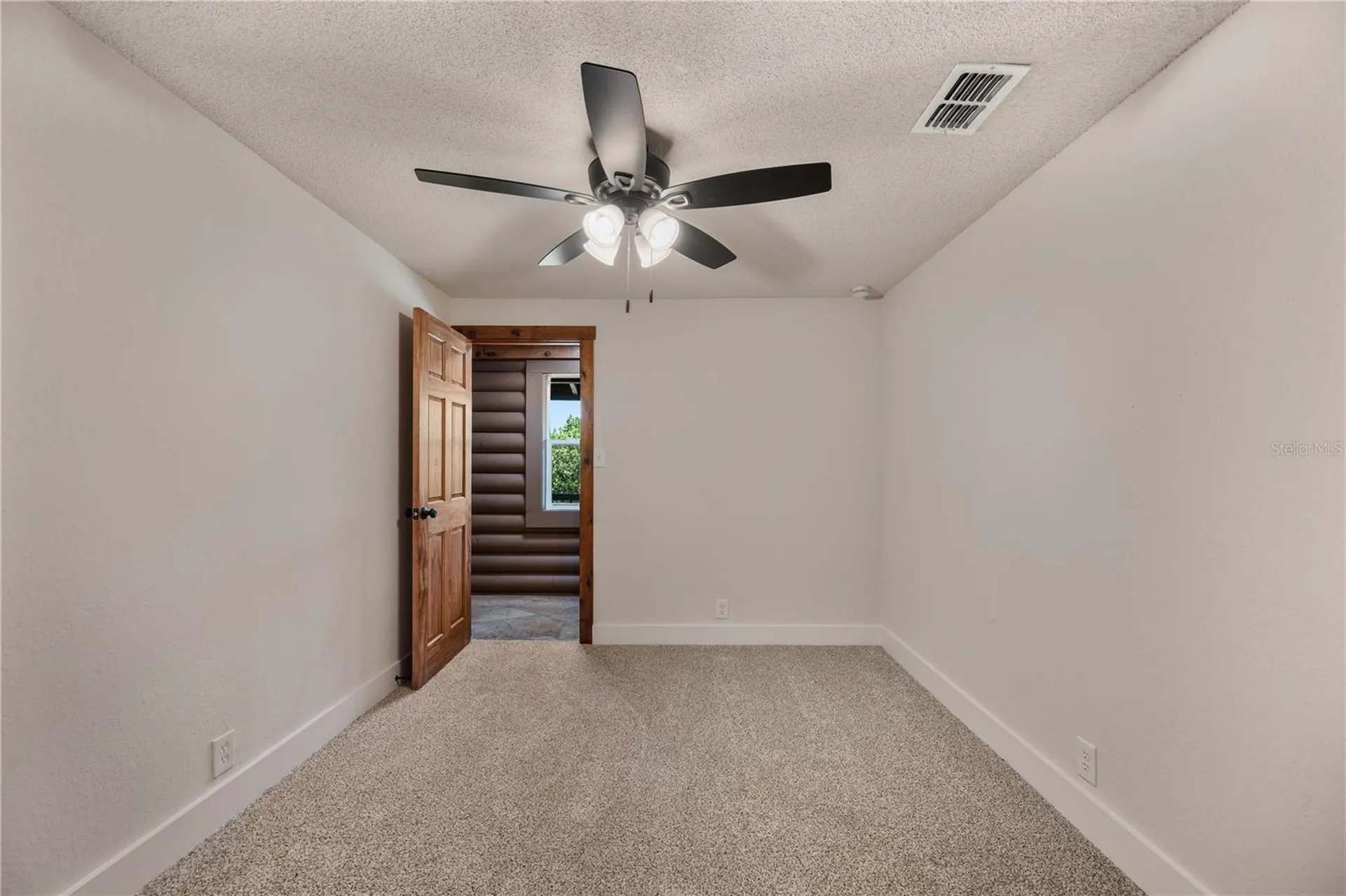 1920 E Palm Street Davenport FL 33837