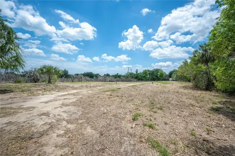 1920 E Palm Street Davenport FL 33837