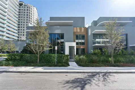 3020 W Santiago Street Tampa FL 33629