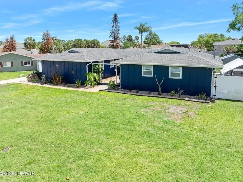 18 Tomoka Oaks Boulevard Ormond Beach FL 32174