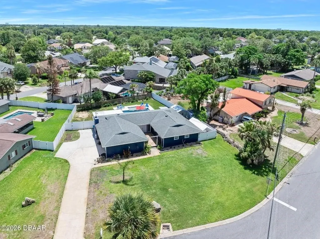 18 Tomoka Oaks Boulevard Ormond Beach FL 32174