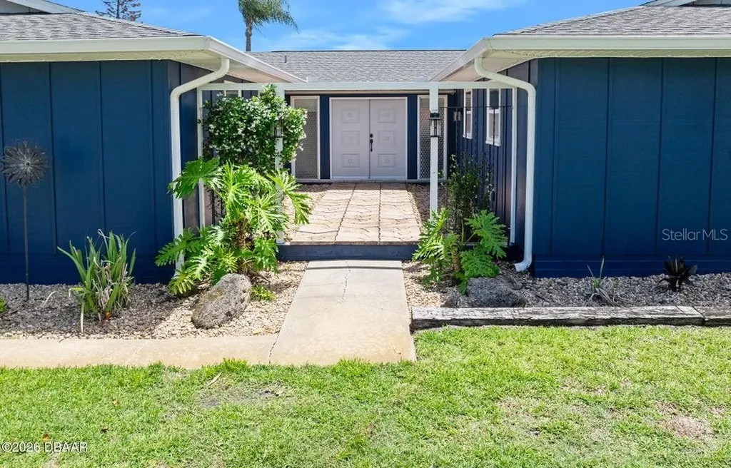 18 Tomoka Oaks Boulevard Ormond Beach FL 32174