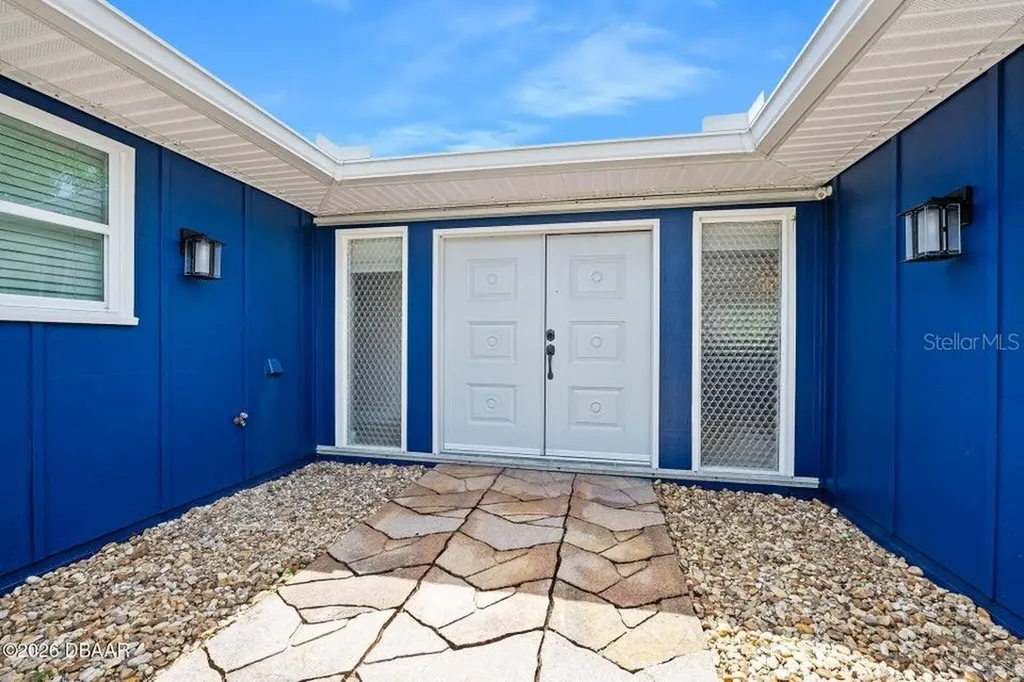 18 Tomoka Oaks Boulevard Ormond Beach FL 32174
