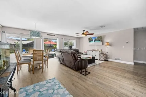 18 Tomoka Oaks Boulevard Ormond Beach FL 32174