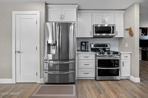 18 Tomoka Oaks Boulevard Ormond Beach FL 32174