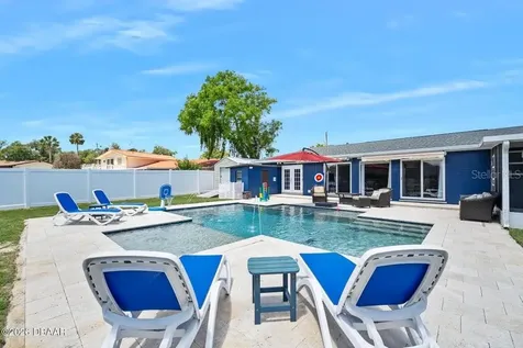 18 Tomoka Oaks Boulevard Ormond Beach FL 32174