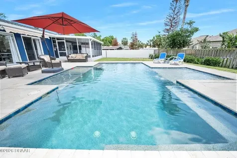 18 Tomoka Oaks Boulevard Ormond Beach FL 32174