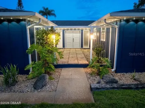 18 Tomoka Oaks Boulevard Ormond Beach FL 32174