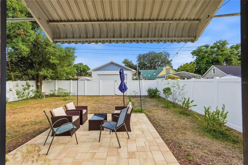 2850 15th Avenue N St Petersburg FL 33713