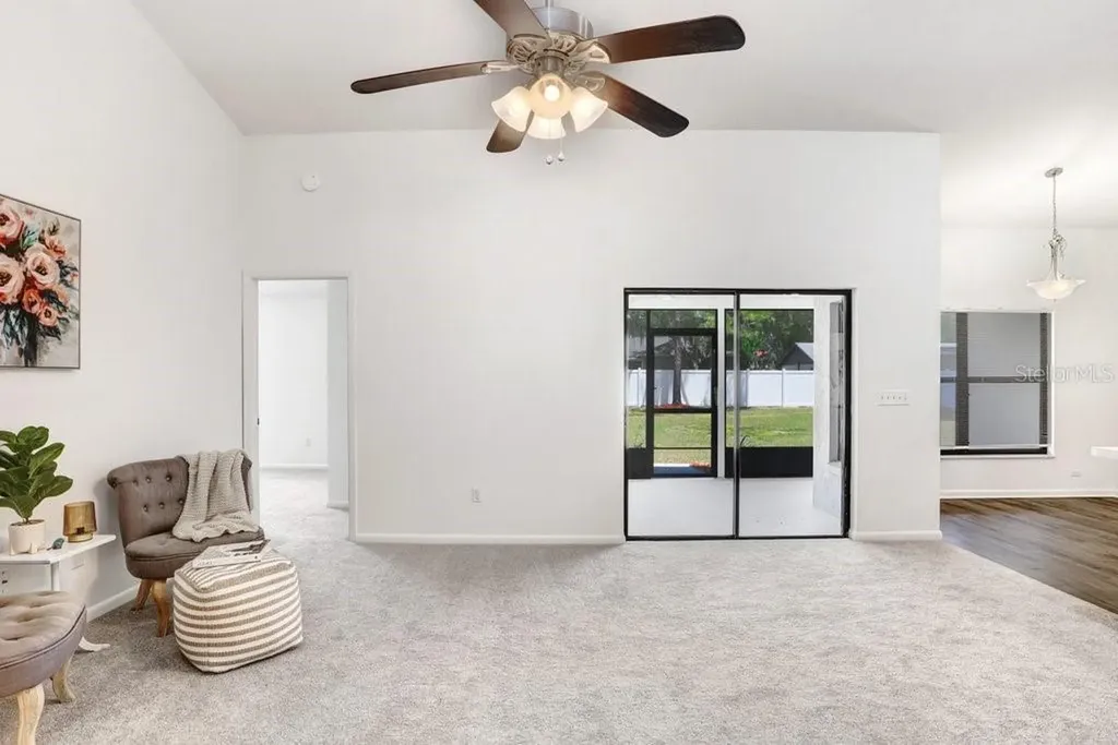 2404 Buckhorn Manor Drive Valrico FL 33594