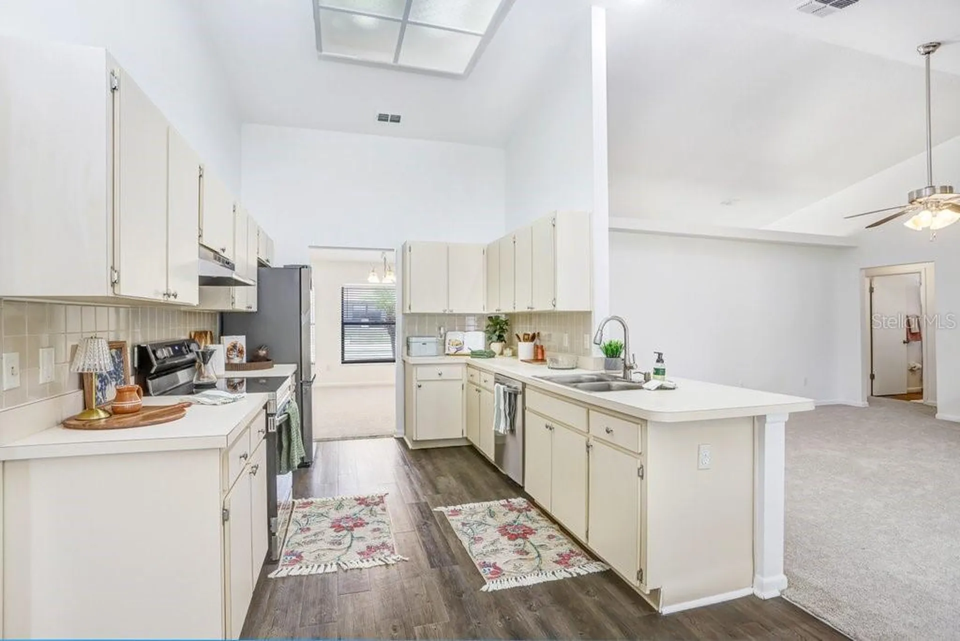 2404 Buckhorn Manor Drive Valrico FL 33594