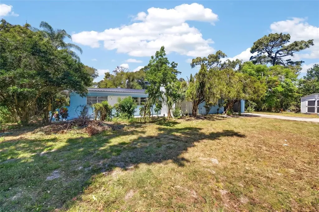4725 N Tuttle Avenue Sarasota FL 34234