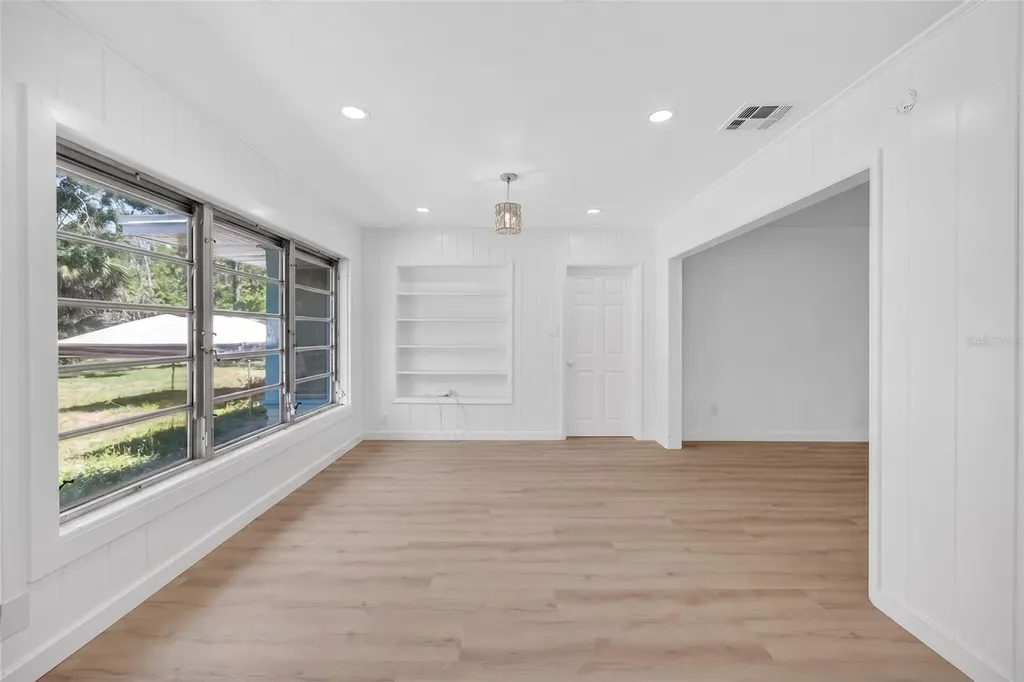 4725 N Tuttle Avenue Sarasota FL 34234