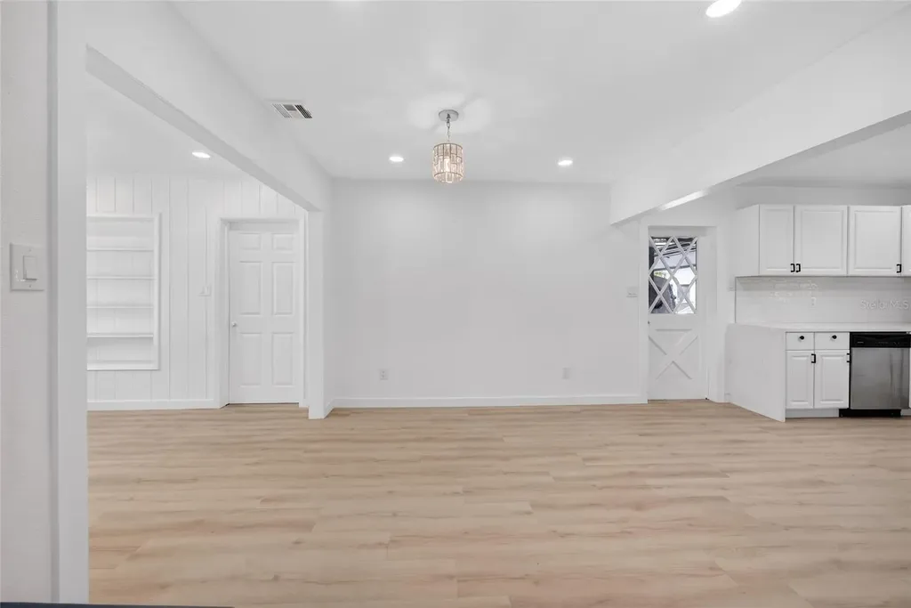 4725 N Tuttle Avenue Sarasota FL 34234