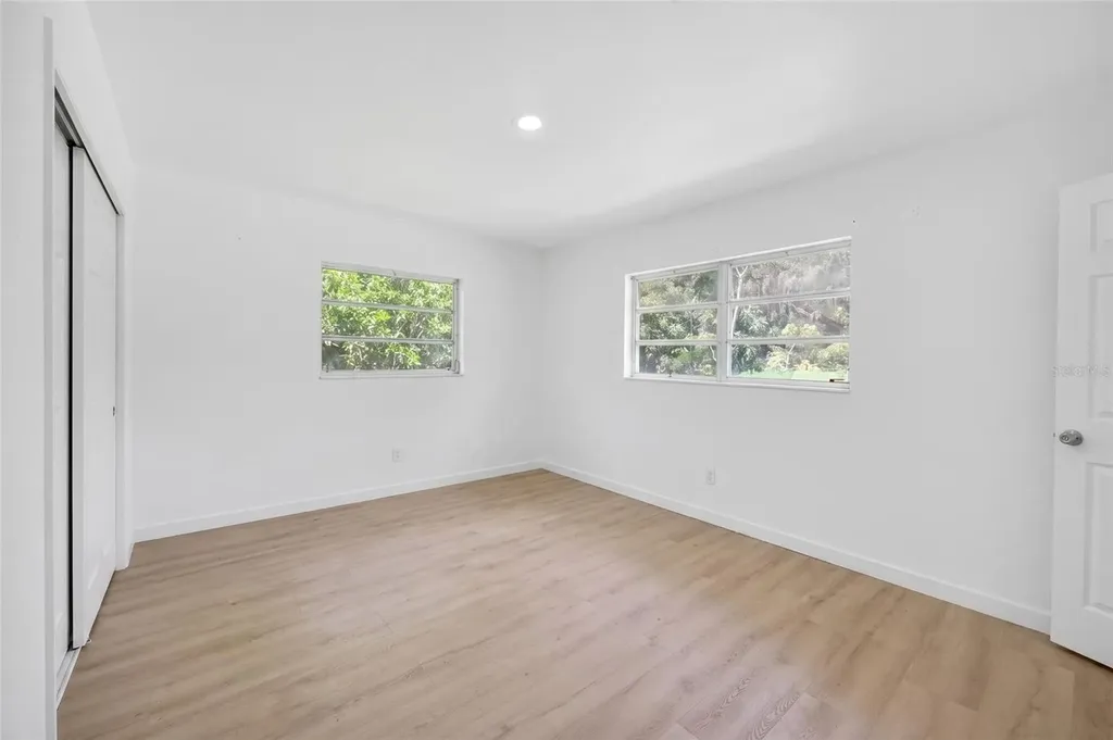 4725 N Tuttle Avenue Sarasota FL 34234